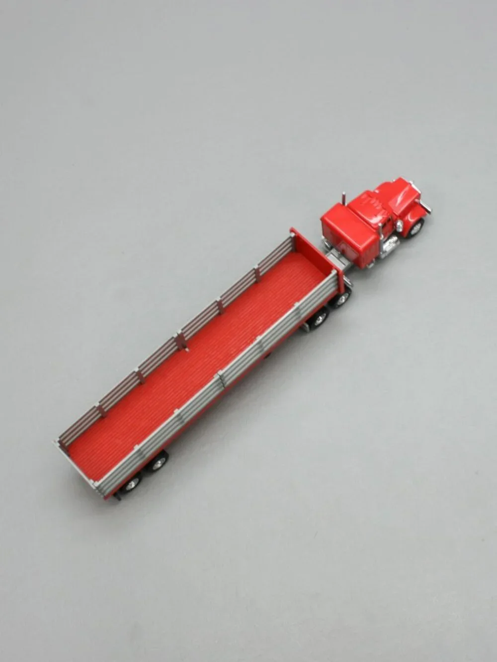Lionel Trains O-Gauge Red Semi Tractor Trailer Truck Removeable Side Kit Flatbed